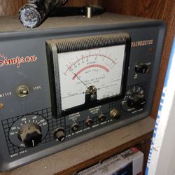 ANTIQUE TUBE RADIO EQUIPTMENT