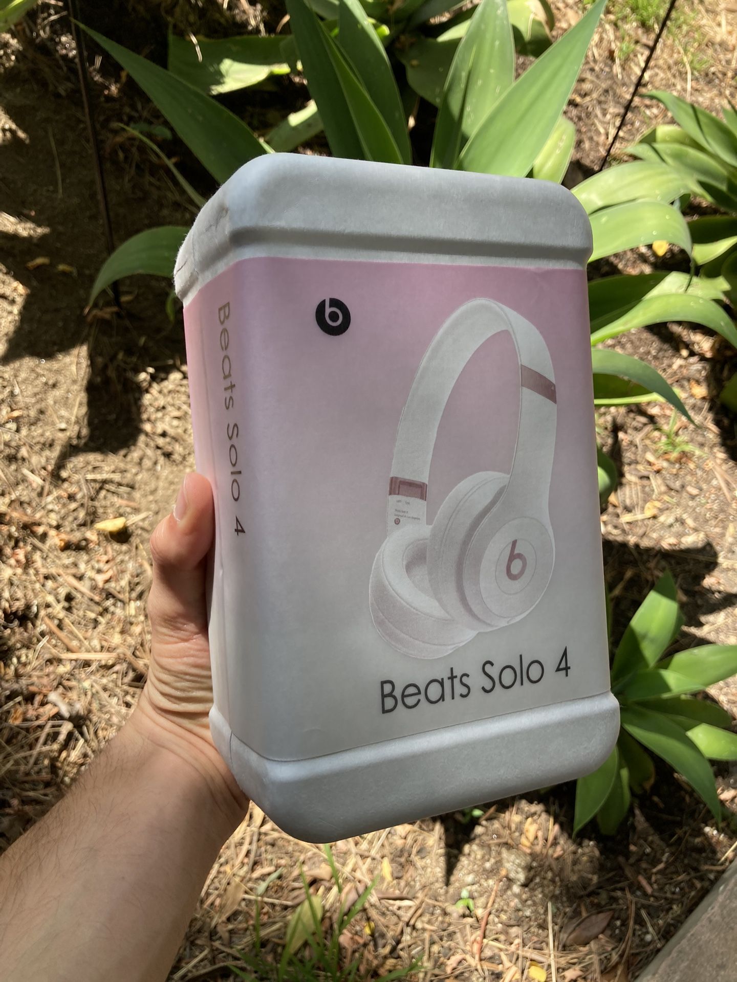 Beats Solo 4 Cloud Pik Wireless Headphones