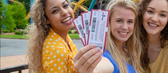 Six flags/Knotts Tickets