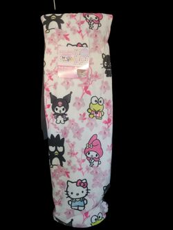 Hello Kitty & Friends Queen Blanket 90x90in - Pink Petal