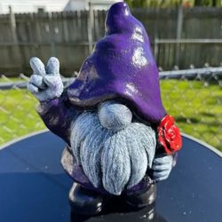The Peaceful, Purple Gnome
