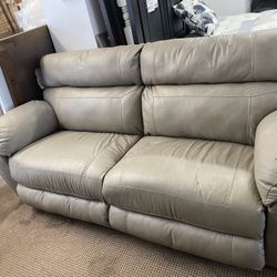 NEW LEATHER POWER RECLINING SOFA