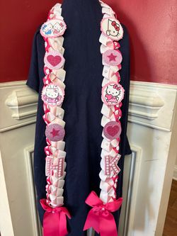 Hello Kitty Ribbon Lei