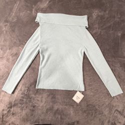HUNAIF Knit Pullover Sweater Off the Shoulder Light Blue Long Sleeve S Women