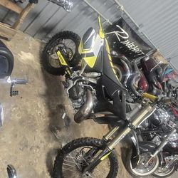 Yamaha 250 Dirt Bike $5000obo