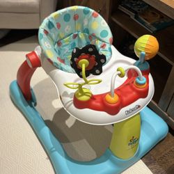 Kolcraft Tinysteps 2-in-1 Activity Baby Walker