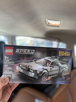 LEGO Speed Champions Back to the Future Time Machine (77256) – Brand New