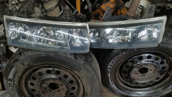 2003 saturn vue headlights