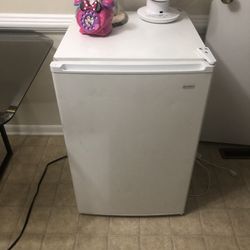 Small Freezer With Shelves 