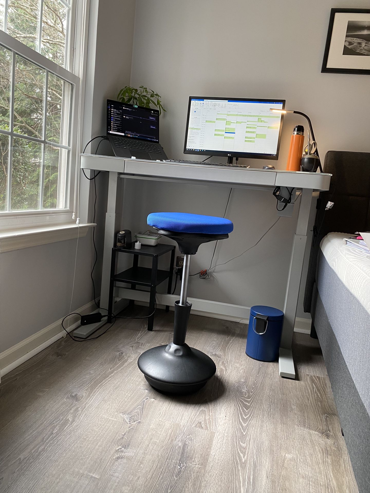 Vari Essential Active Stool - Adjustable Ergonomic Standing Desk Chair - Wobble Office Chair w/ 360-Degree Motion - Memory Foam Cushioned Stool - Full