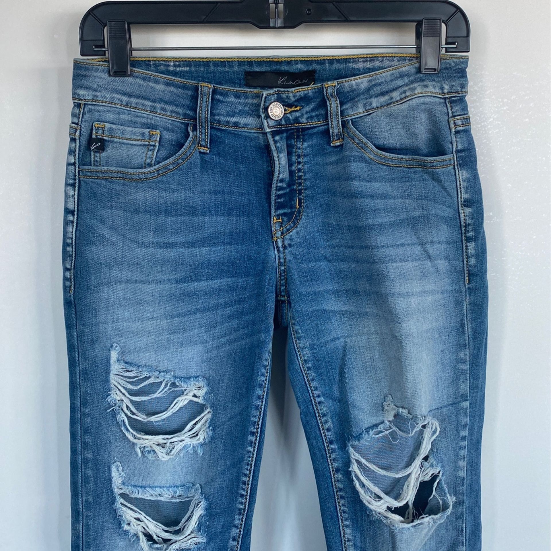 KanKan Distressed Jeans