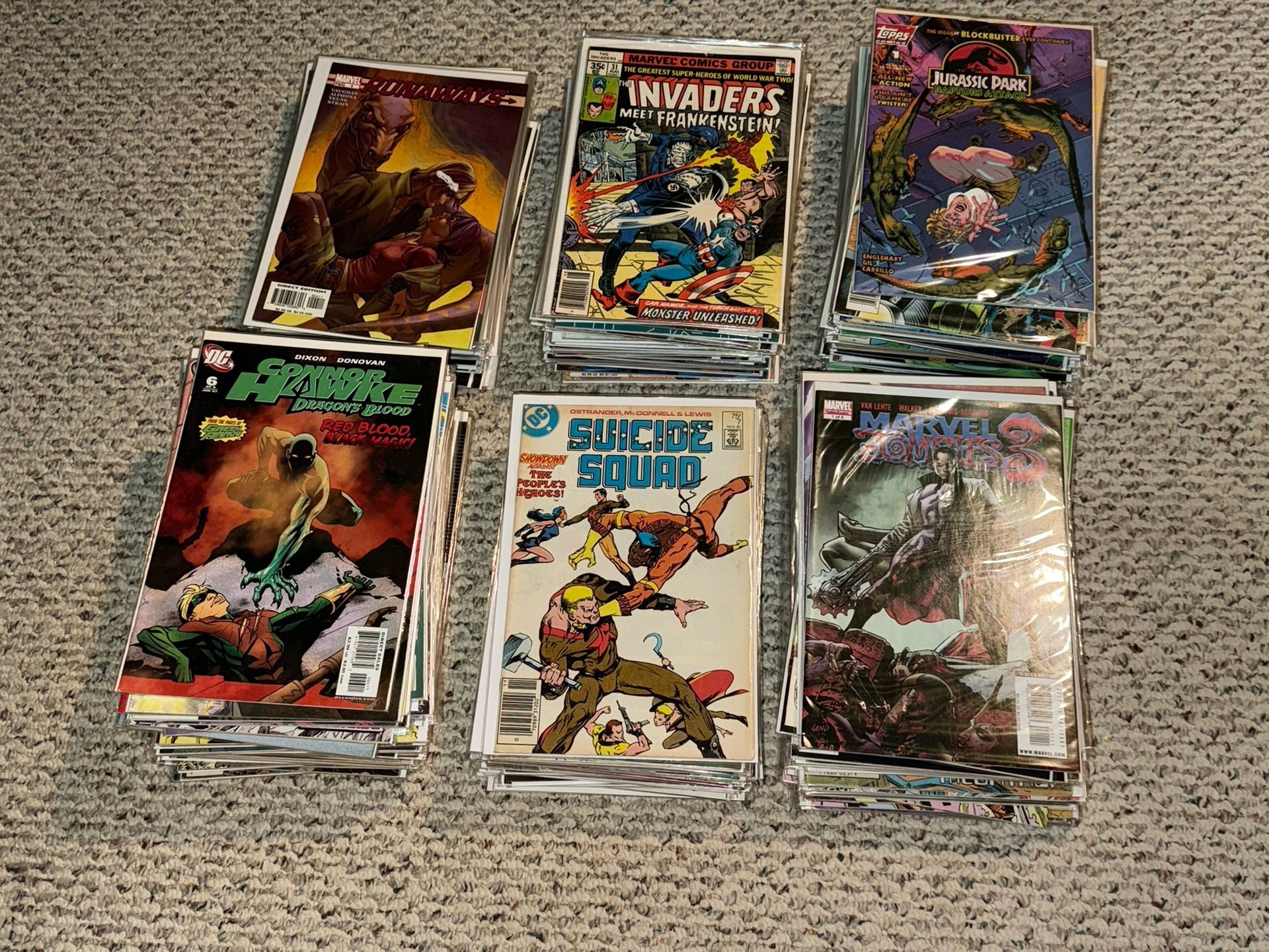 214 Random Comic Book Lot Marvel DC Captain America The Flash Green Lantern Spider-Man Superman Black Panther
