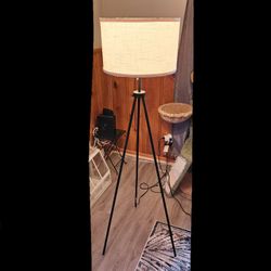 5 ft Floor Lamp