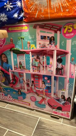 Barbie house new pick up Donna