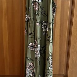 Old Navy youth size 10/12 dress - Like New 
