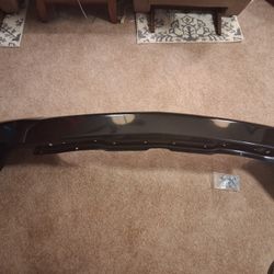 Front Bumper Set For A 2021 Chevy Silverado