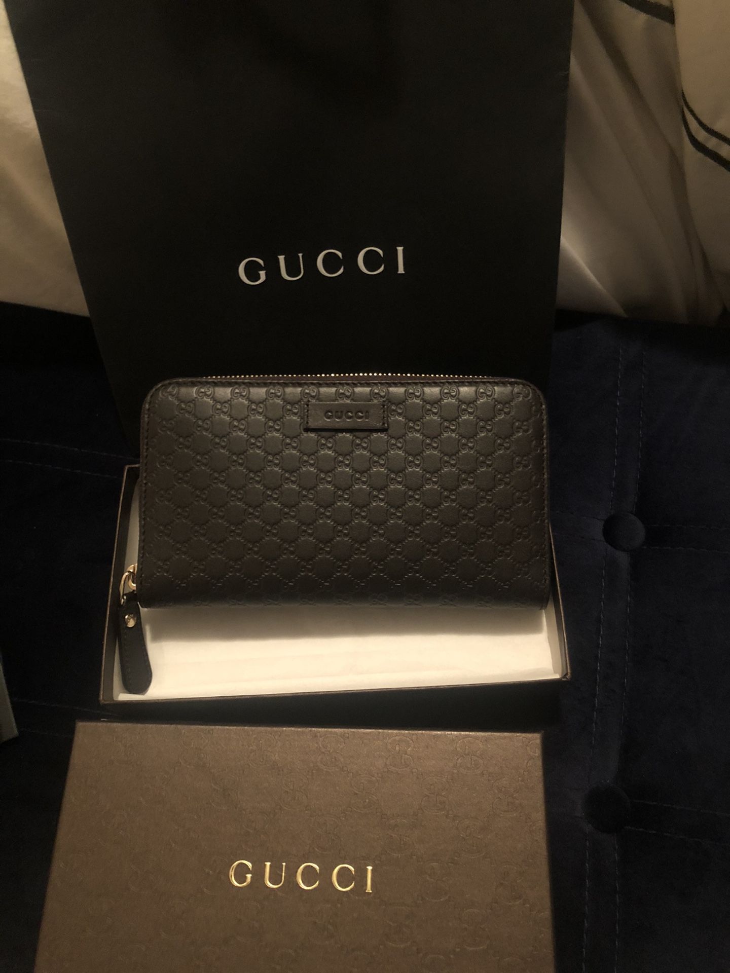 Gucci WBrown Leather GG Guccissima Zip Around Wallet
