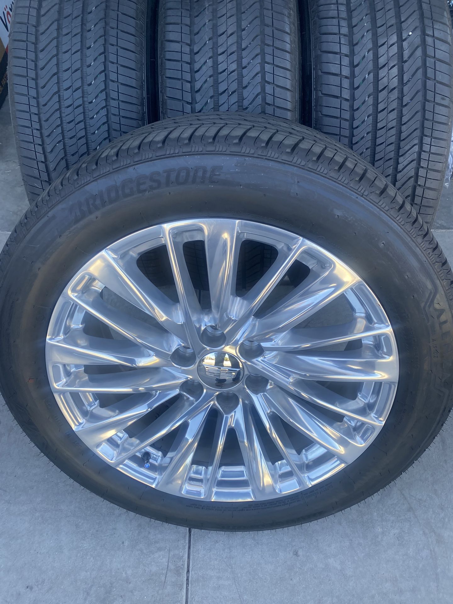 Cadillac wheels and Tires