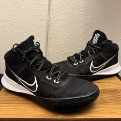 Nike Kyrie Flytrap  4 IV Panda Black White