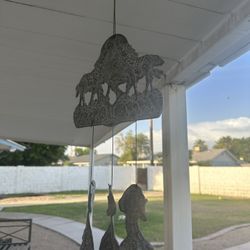 Iron Metal Giraffe Wind Chimes 