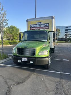 2013 Freightliner M2