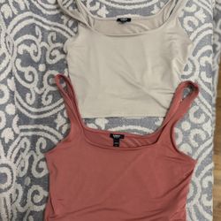 Express Size Medium Body Contour High Compression Square Neck Cropped Tank Tops