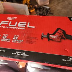 Milwaukee
M18 FUEL 18V Lithium-Ion Brushless Cordless HACKZALL Reciprocating Saw (Tool-Only)