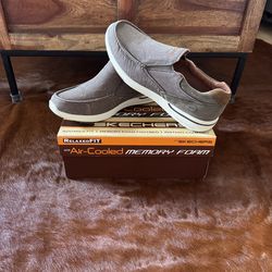 Skechers Slip Ons