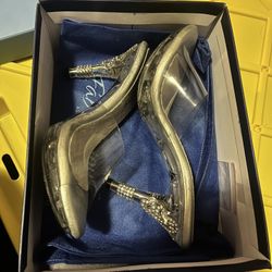 Fabuliscious Women's Heels Clear Size 5 New in box 