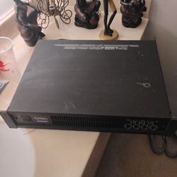 "  Qsc 4 Channel Amplifier 200 Watts Per Channel 70 V"