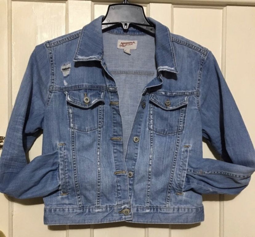 Arizona women’s Jean Jacket/large -petite