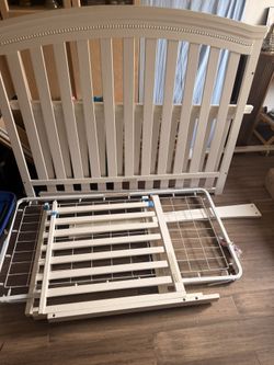 Baby Crib Bed