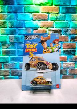 2026 Hot Wheels Silver Series Toy Story 5 Volkswagen Beetle Slinky
