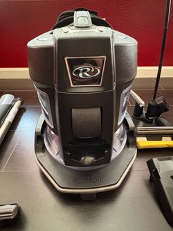 Rainbow Vacuum