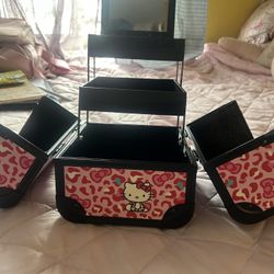Hello Kitty Impressions Vanity Makeup Organizer 