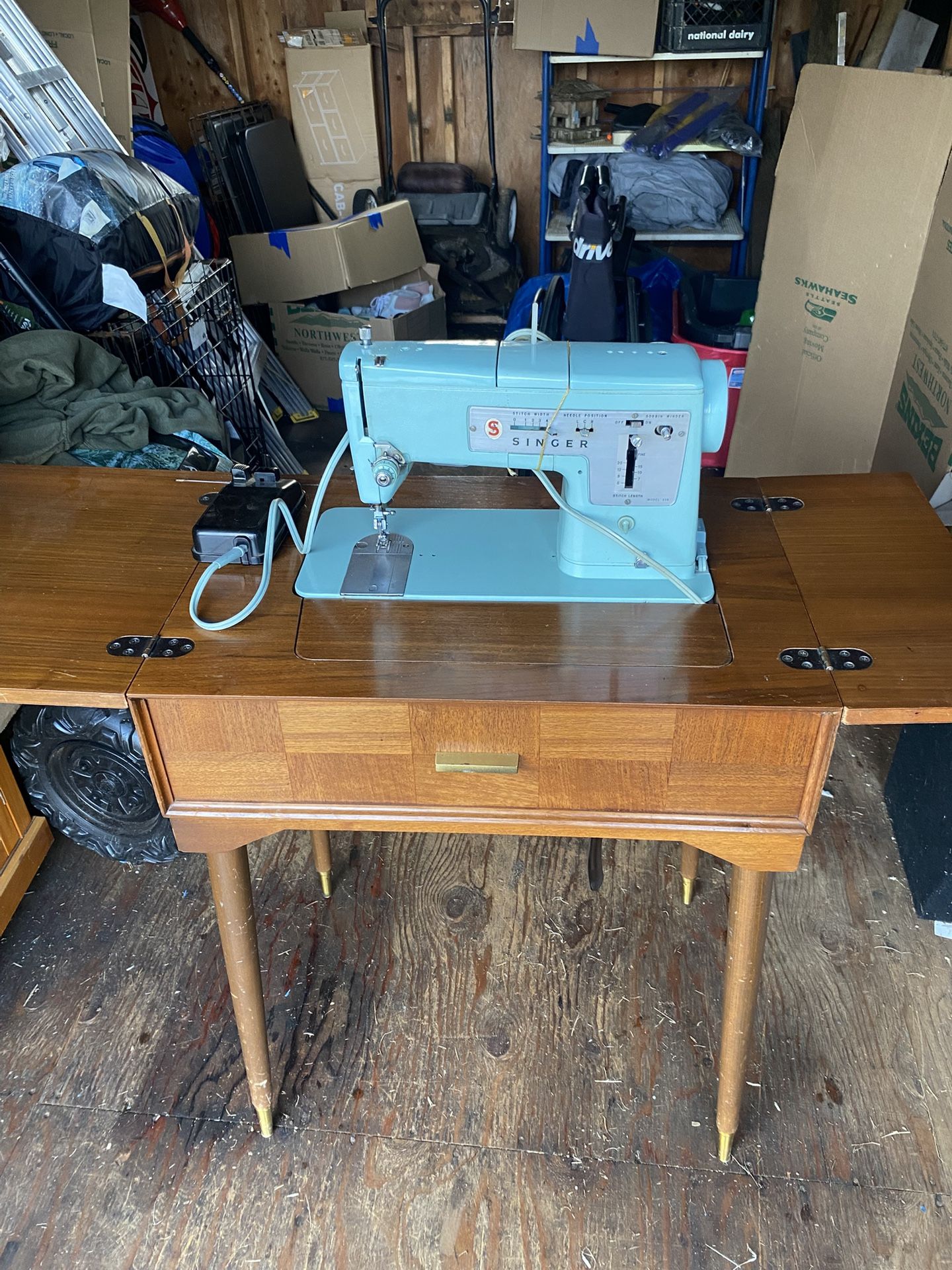 Singer Heritage 8768 Electronic Sewing Machine