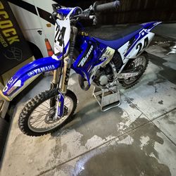 2006 Yamaha YZ 125 two-stroke dirtbike