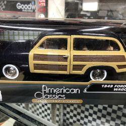 American Classics 1:24 1949 Ford Woody Wagon