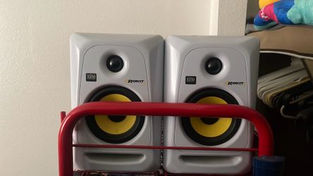 Krk rokit 5 speakers special white edition