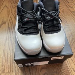 Jordan 11 tuxedo for sale hot sale