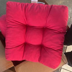 2 Pillows
