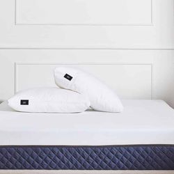 Saddlebrook Queen Matress - Euro top w/ Boxspring and Bedframe for sale