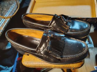 Vintage Size 9D Black Leather Tassel Kiltie Loafers