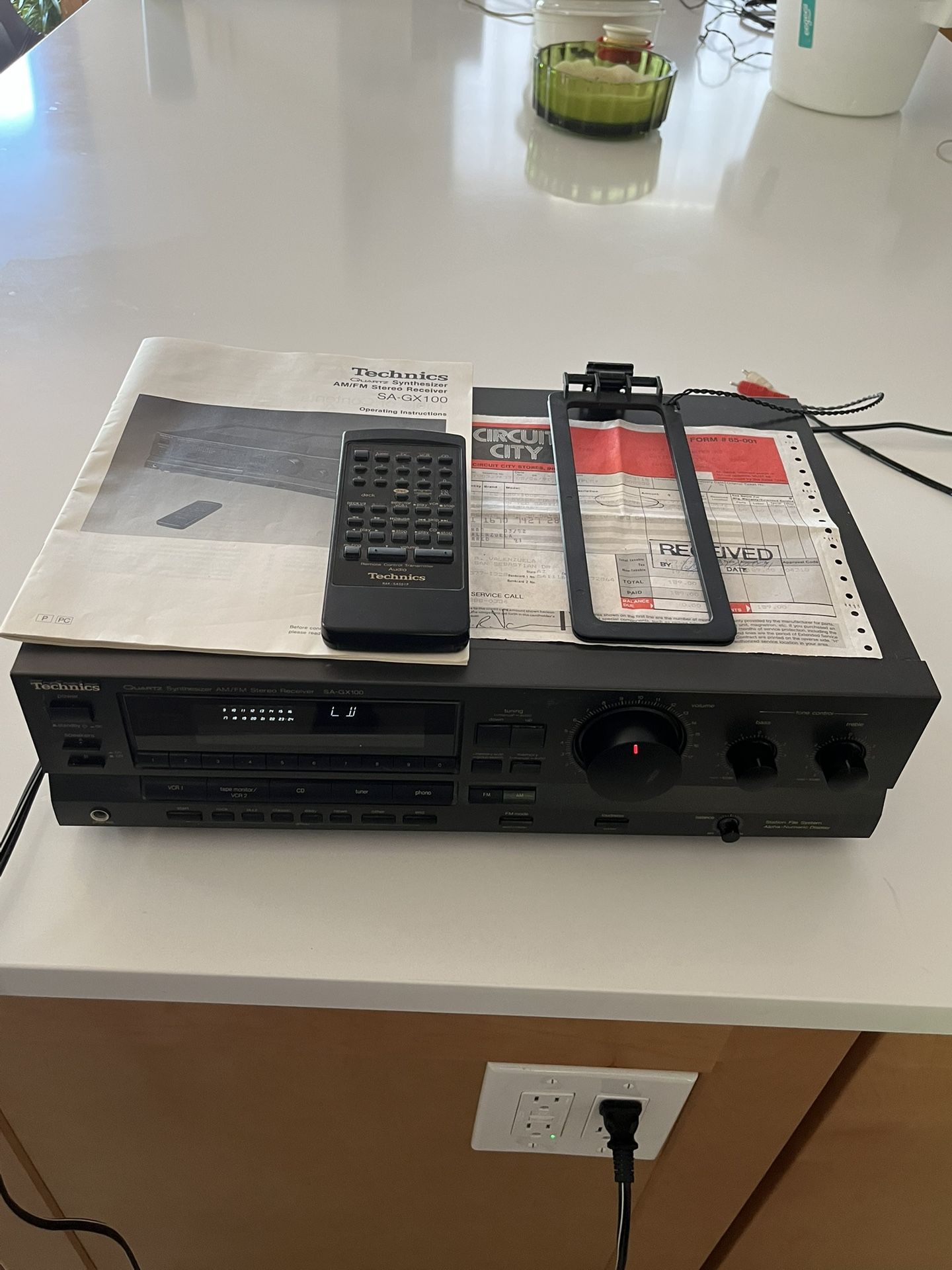 Vintage Technics AM/FM Stereo Receiver With Remote & Manual