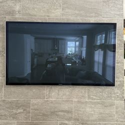 Panasonic P65VT60 Plasma TV