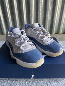 Jordan 11 Low blue sneakers – Size US 9.