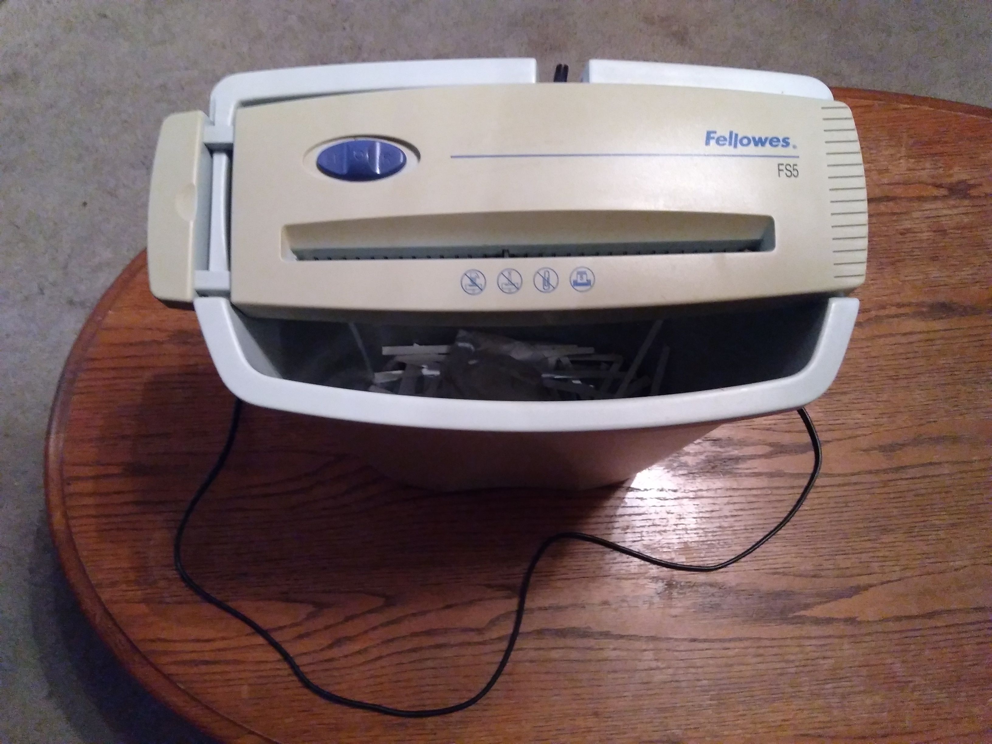 Fellowes FS5 Document Shredder