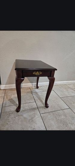End table (1)