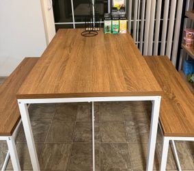 Free 4 people table