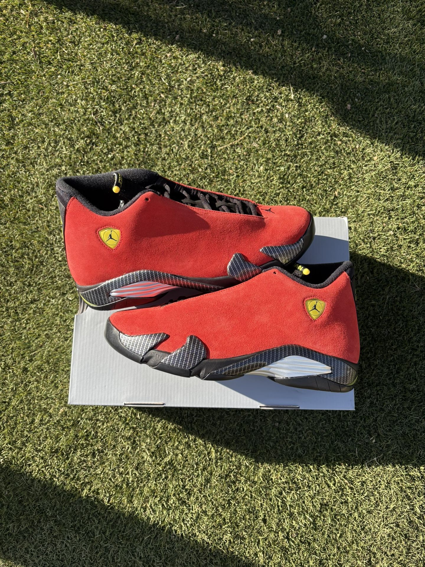 Jordan 14 Ferrari Size 10 Men’s 2025
